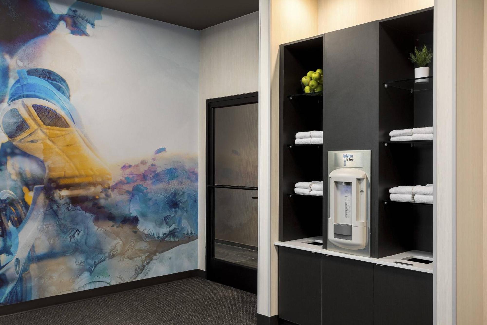 Courtyard By Marriott Seattle Northgate Hotel Bagian luar foto