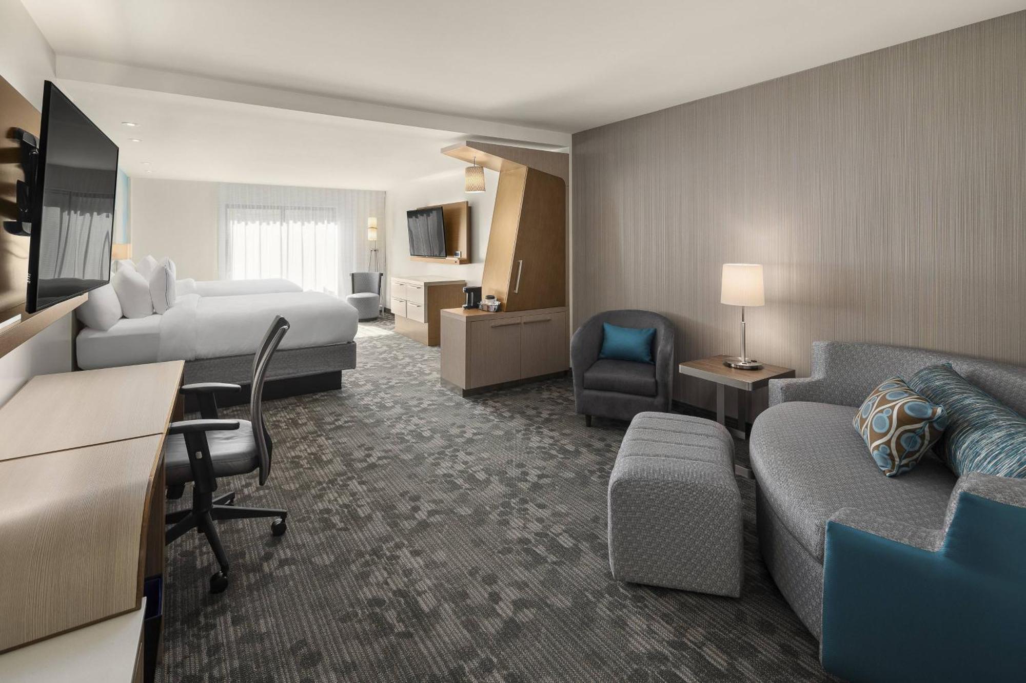 Courtyard By Marriott Seattle Northgate Hotel Bagian luar foto