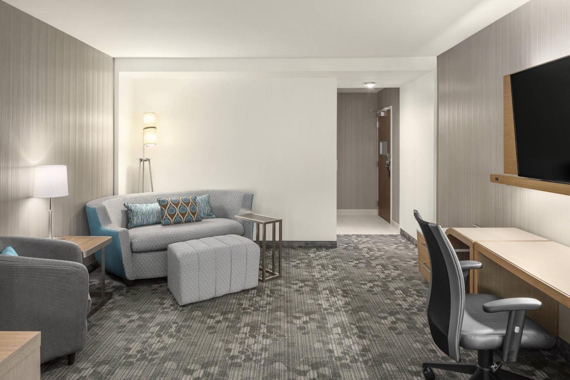 Courtyard By Marriott Seattle Northgate Hotel Bagian luar foto